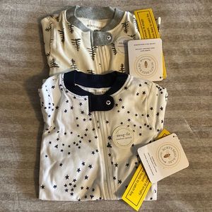 Pajamas- Burts Bees footie zip NWT